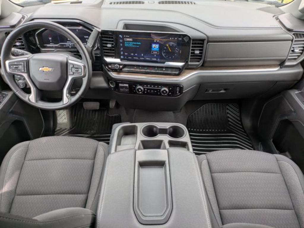 2023 Chevrolet Silverado - $29,900