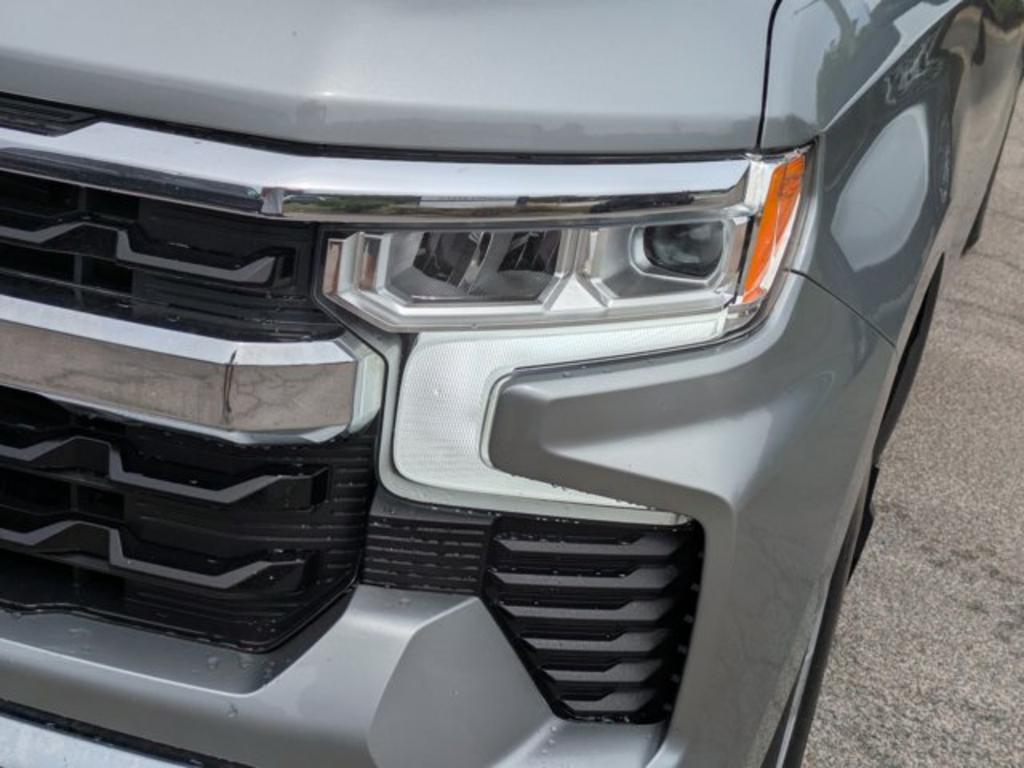 2023 Chevrolet Silverado - $29,900