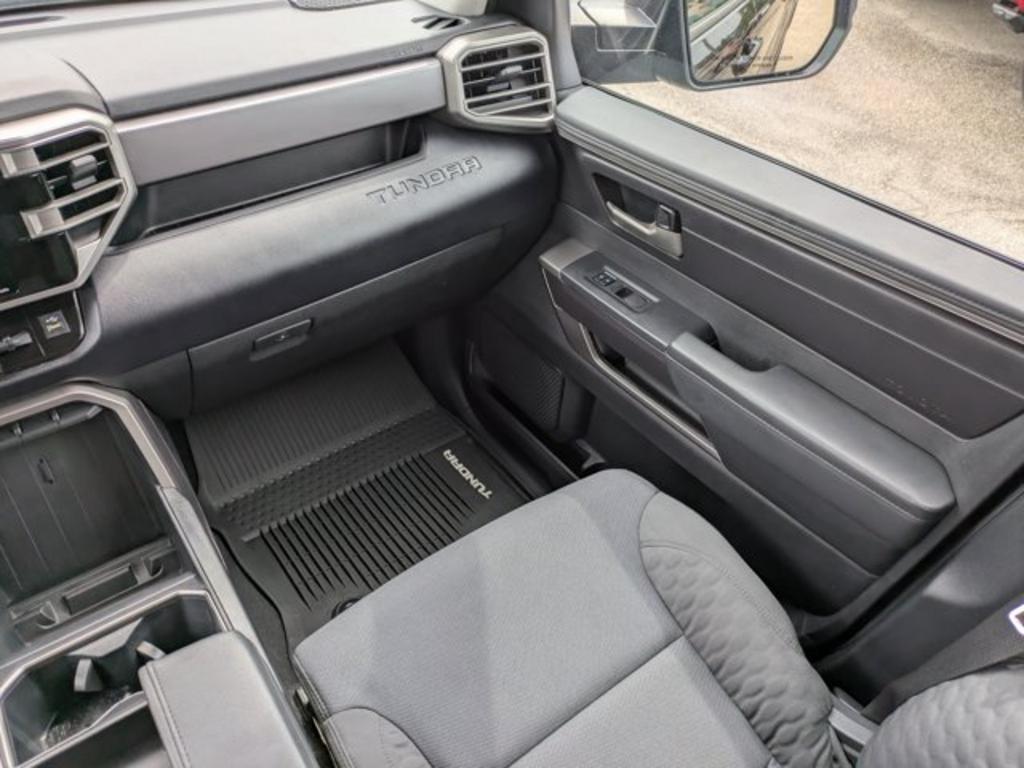 2023 Toyota Tundra - $39,900