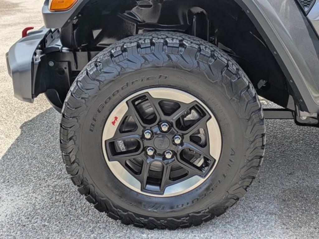 2018 Jeep Wrangler - $30,900