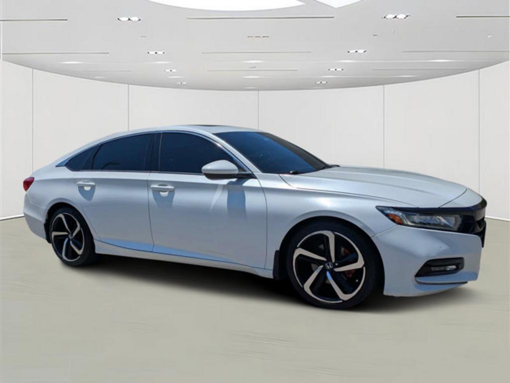 2019 Honda Accord - $23,900