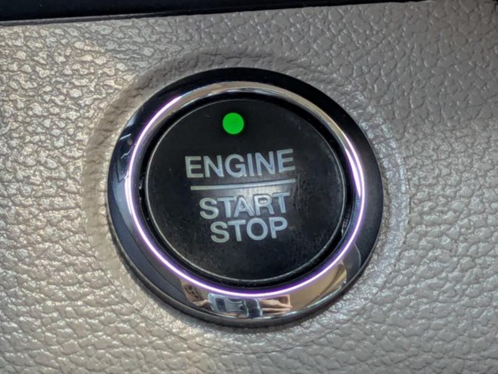 2019 Ford F-150 - $32,900
