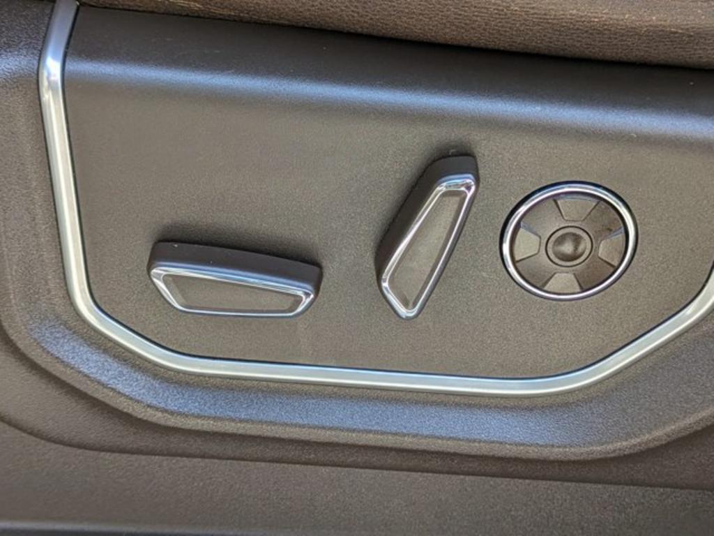 2019 Ford F-150 - $32,900