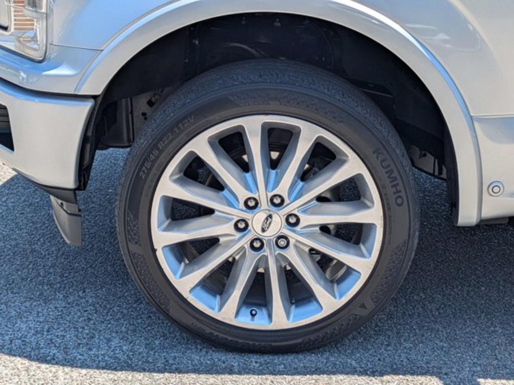 2019 Ford F-150 - $32,900