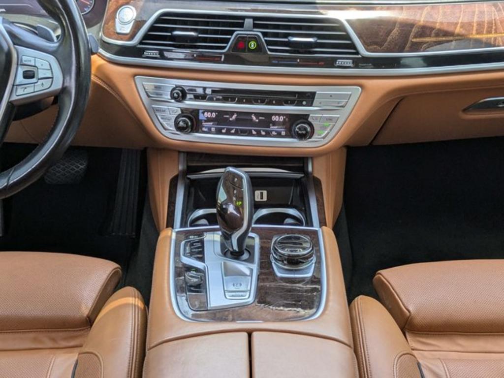 2018 BMW 7 Series - $28,700