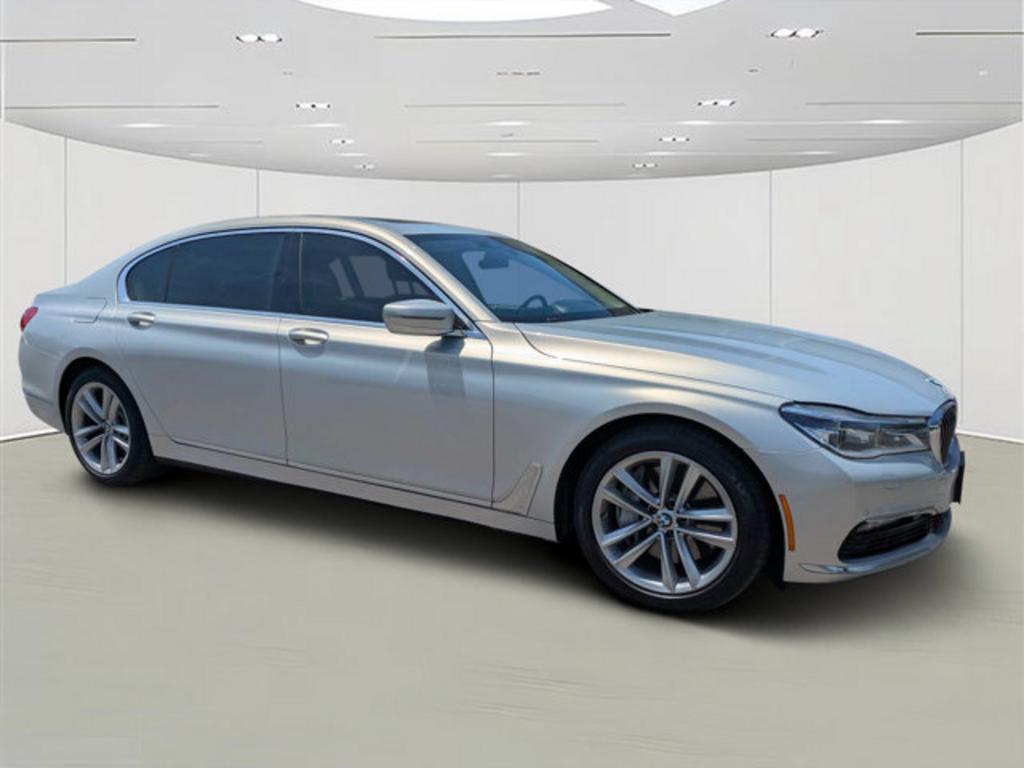 2018 BMW 7 Series - $28,700