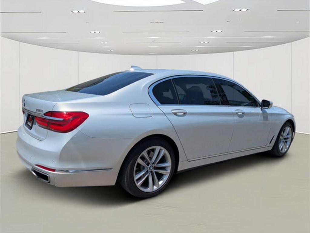 2018 BMW 7 Series - $28,700