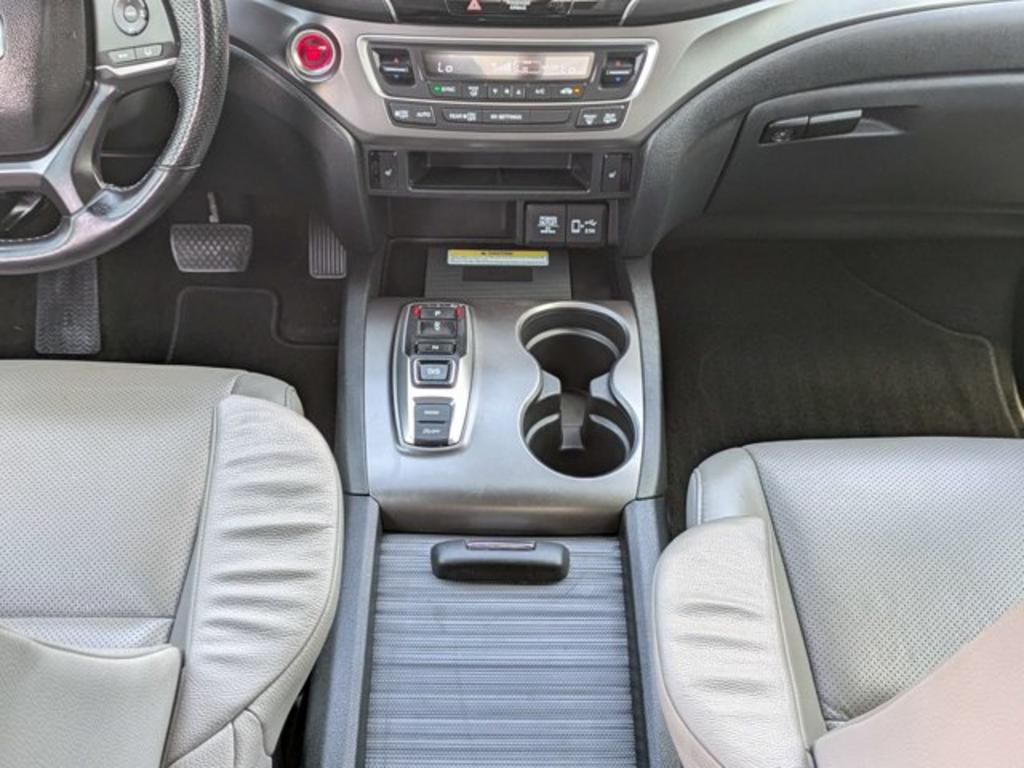 2022 Honda Passport - $28,950