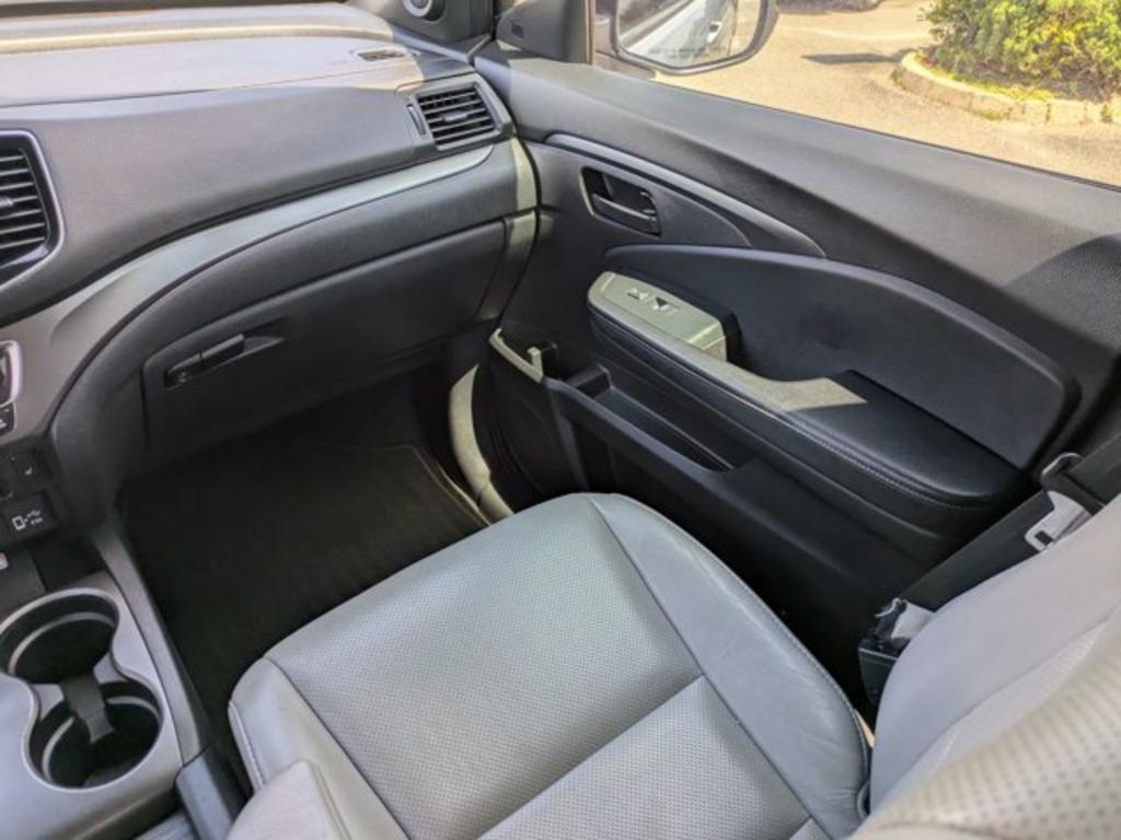 2022 Honda Passport - $28,950