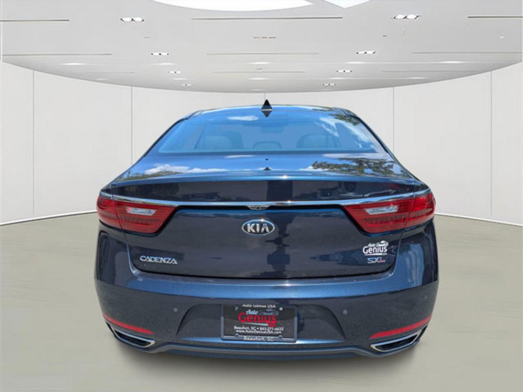 2019 Kia Cadenza - $23,900