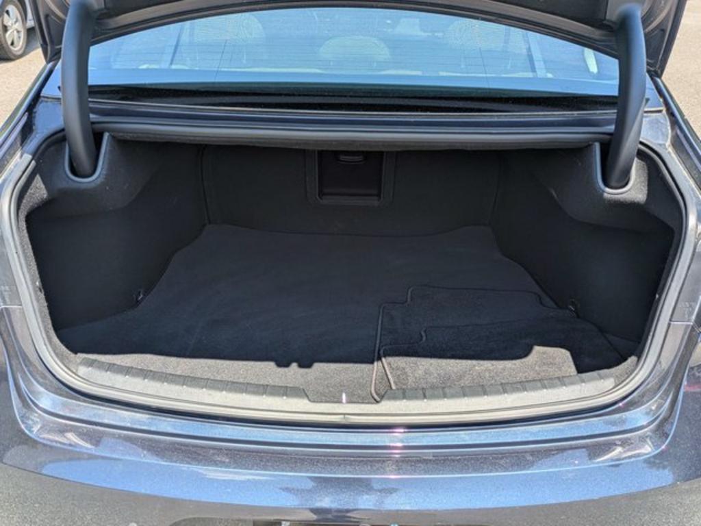 2019 Kia Cadenza - $23,900