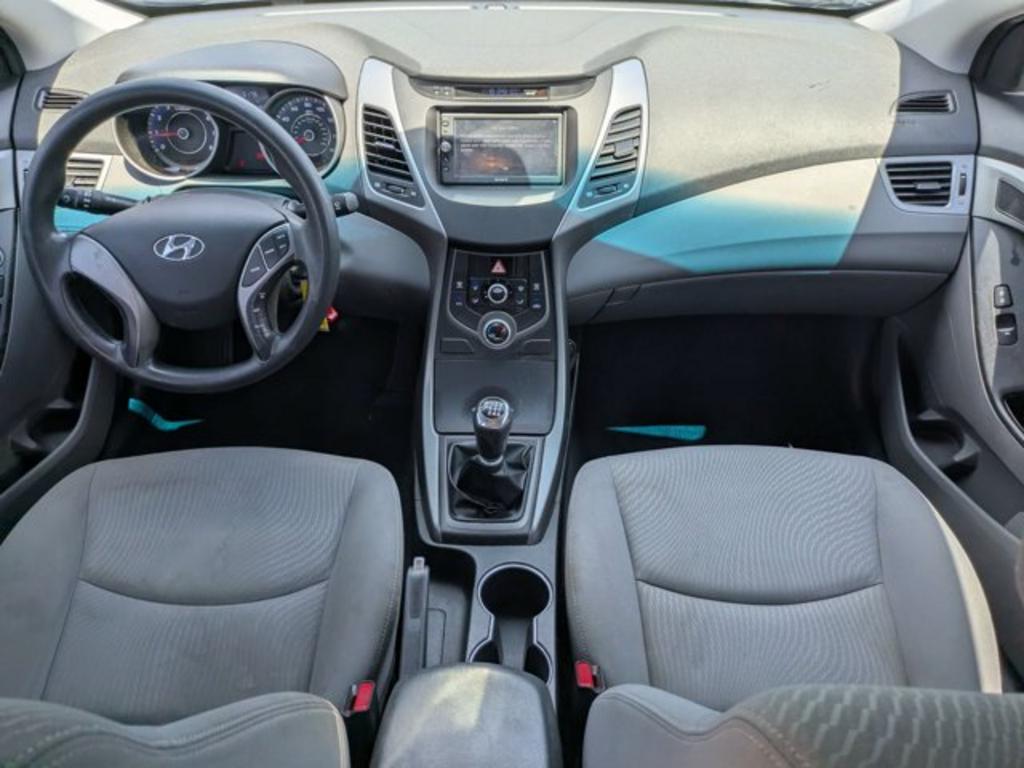 2015 Hyundai Elantra - $9,900