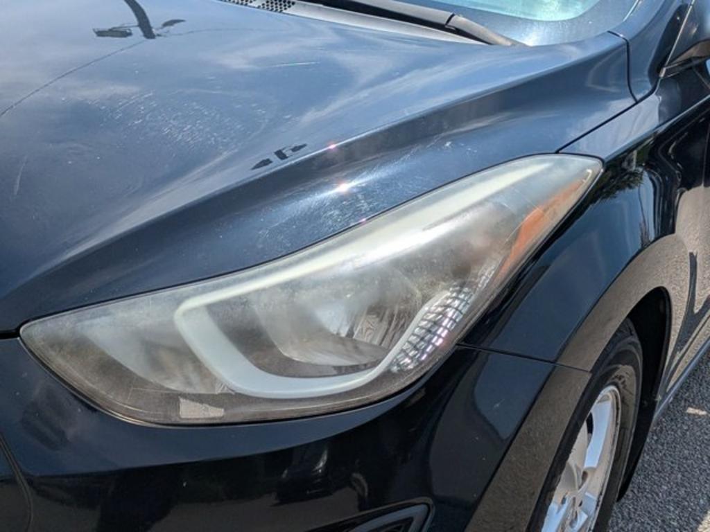 2015 Hyundai Elantra - $9,900