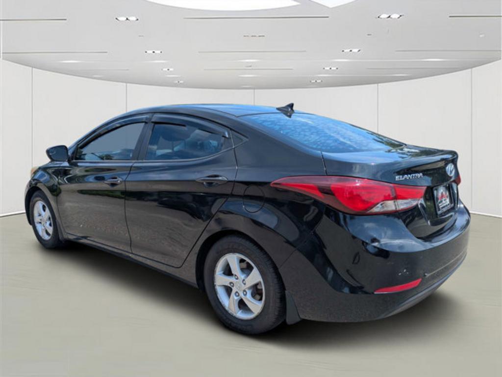 2015 Hyundai Elantra - $9,900