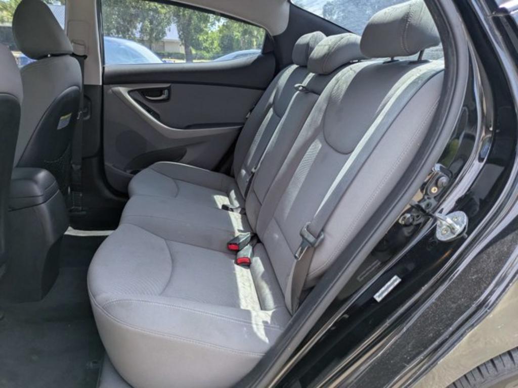 2015 Hyundai Elantra - $9,900