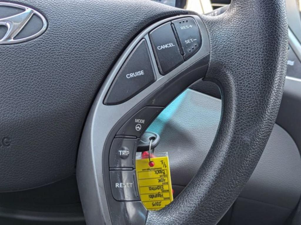 2015 Hyundai Elantra - $9,900