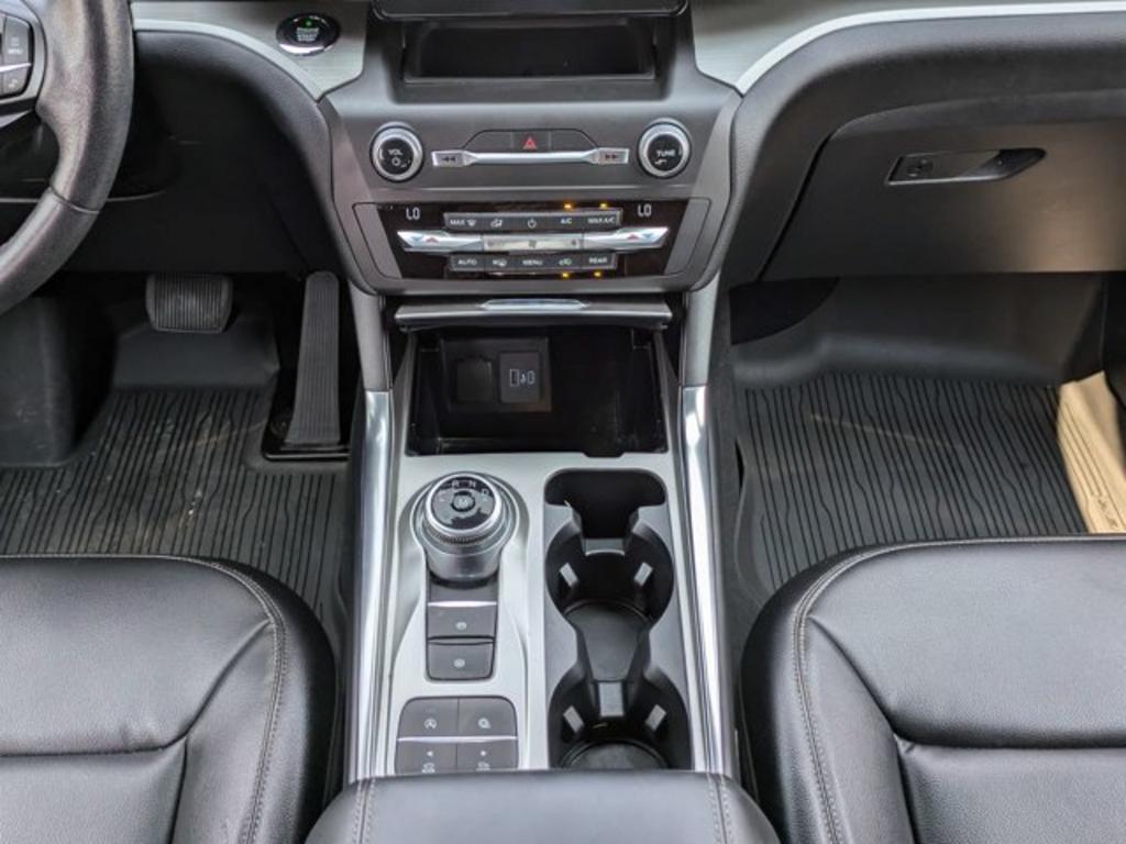 2020 Ford Explorer - $20,900