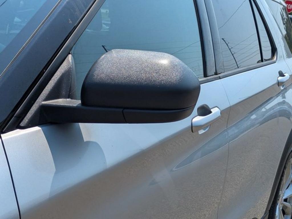 2020 Ford Explorer - $20,900