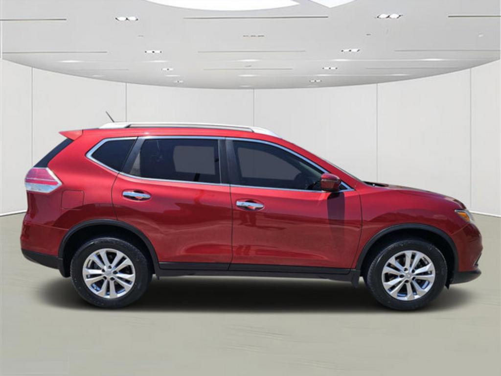 2016 Nissan Rogue - $13,700