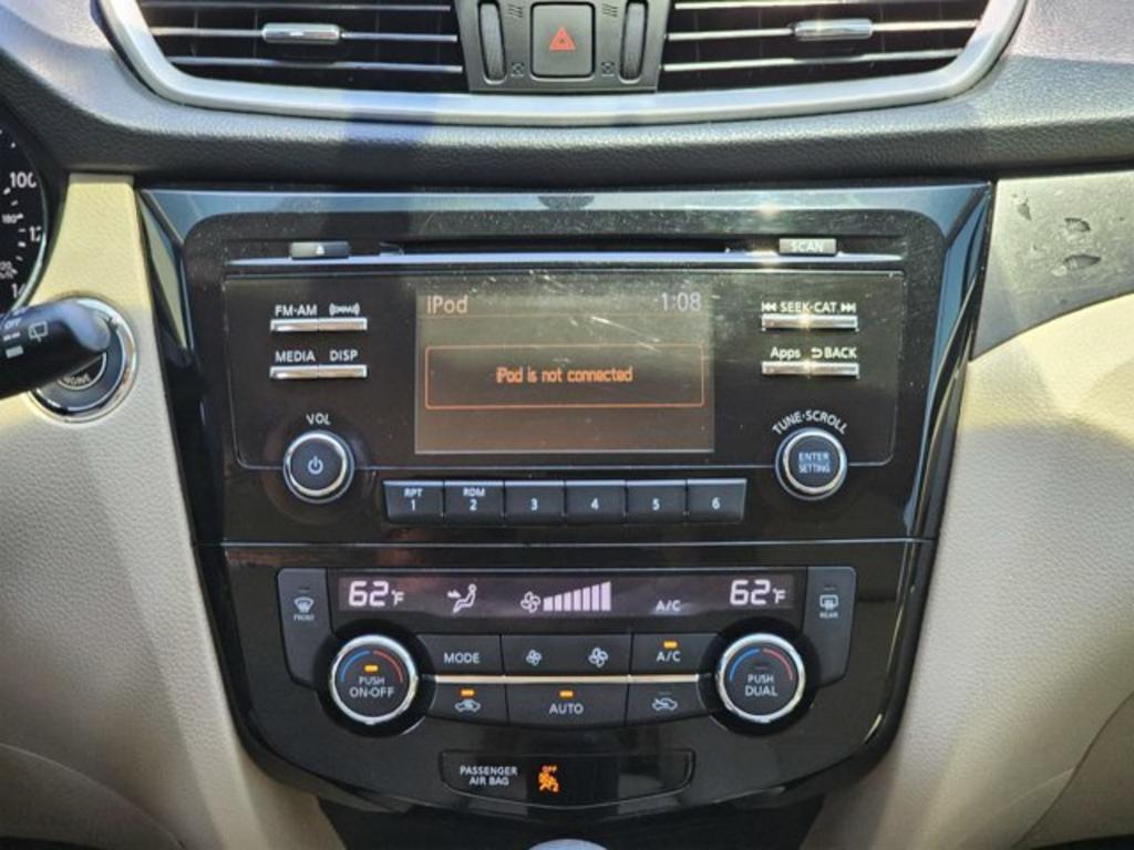 2016 Nissan Rogue - $13,700