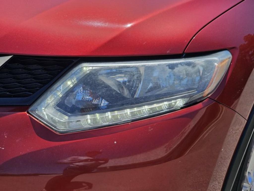 2016 Nissan Rogue - $13,700