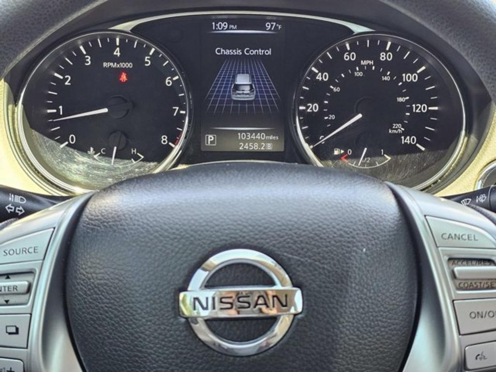 2016 Nissan Rogue - $13,700