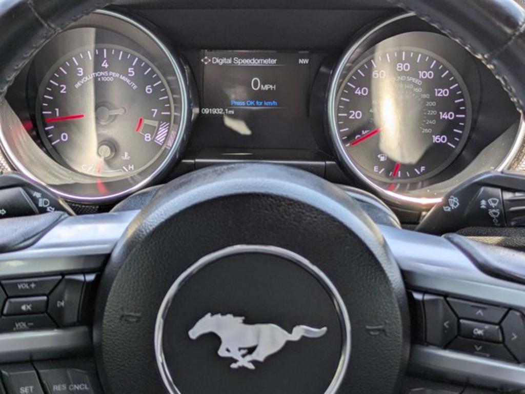 2019 Ford Mustang - $27,900