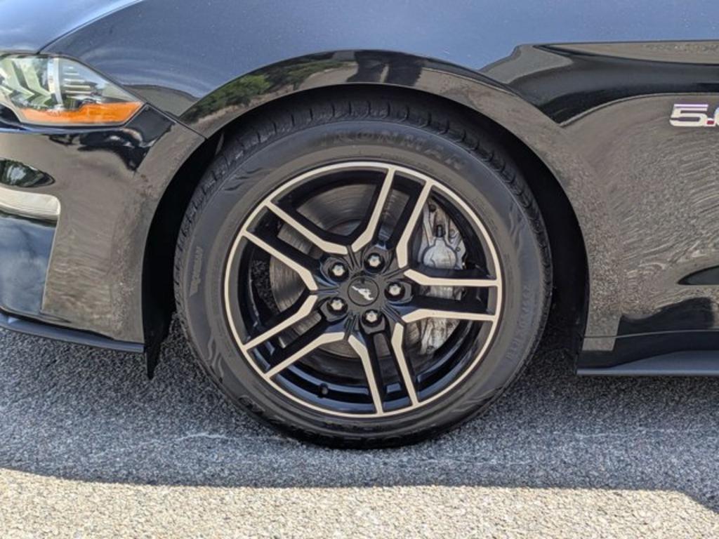 2019 Ford Mustang - $27,900
