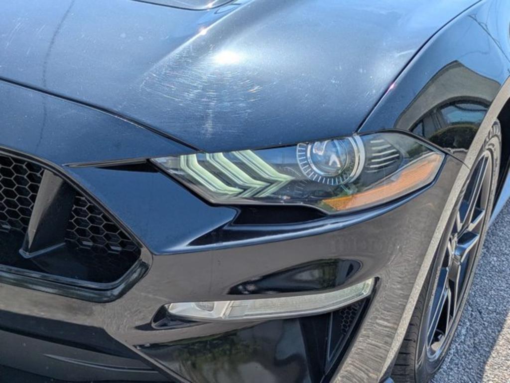 2019 Ford Mustang - $27,900