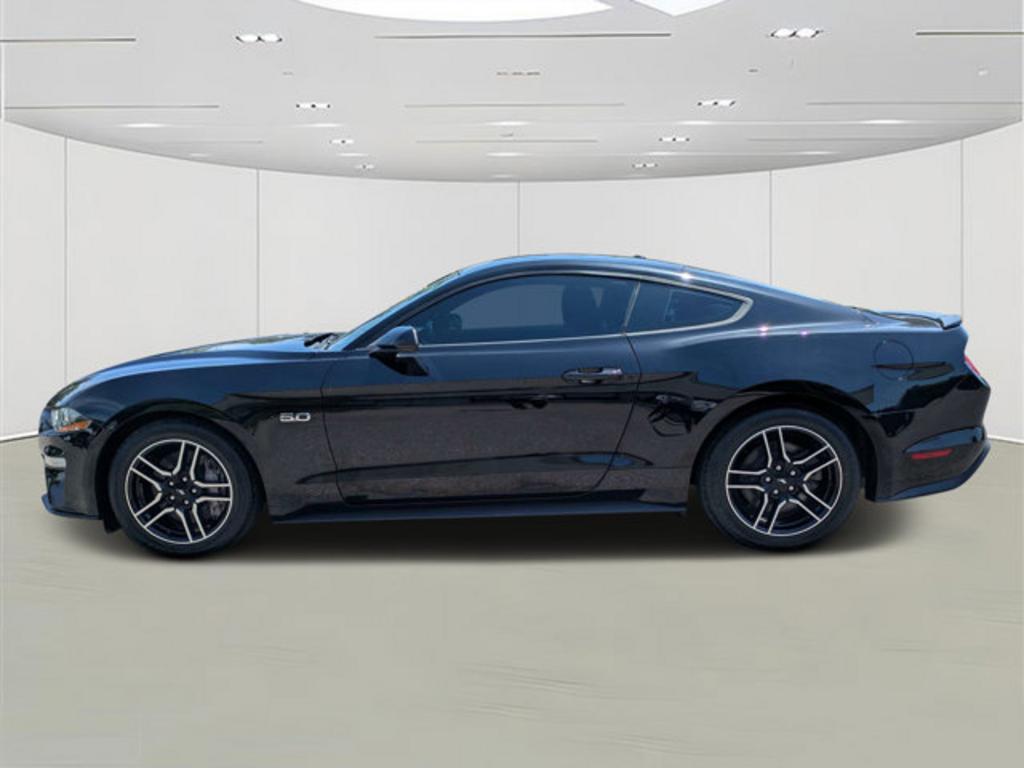 2019 Ford Mustang - $27,900