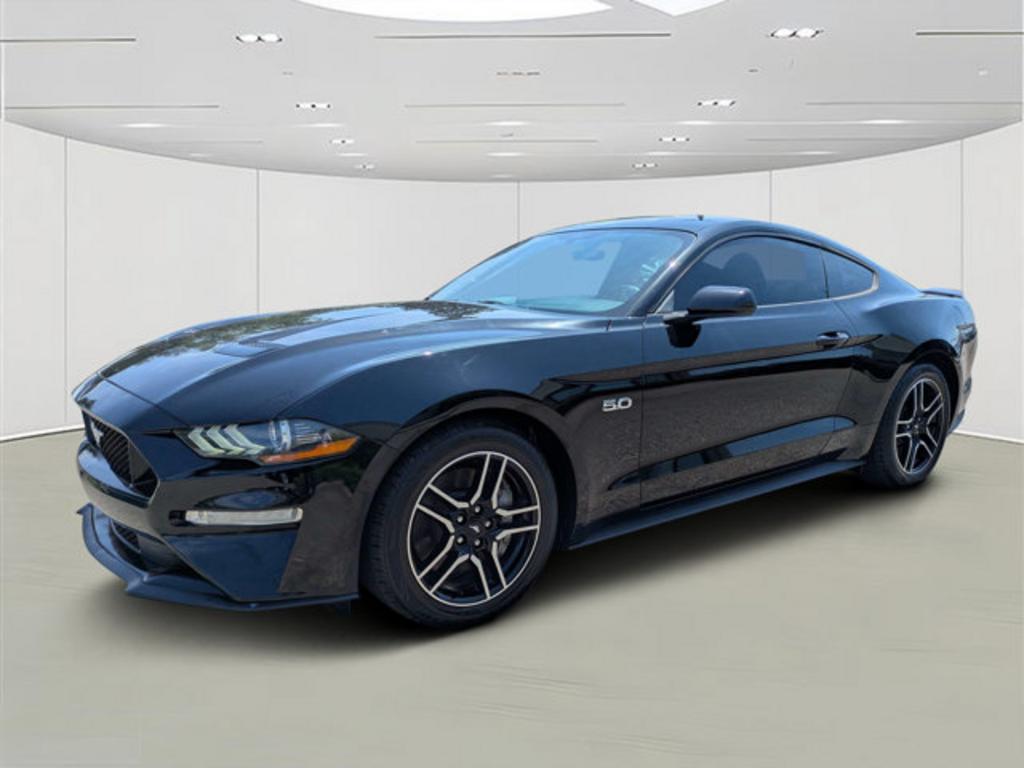 2019 Ford Mustang - $27,900