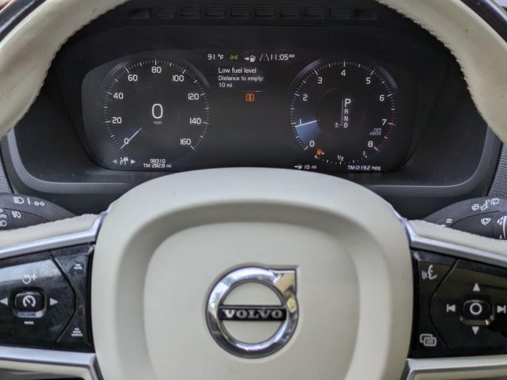 2020 Volvo XC90 - $22,900