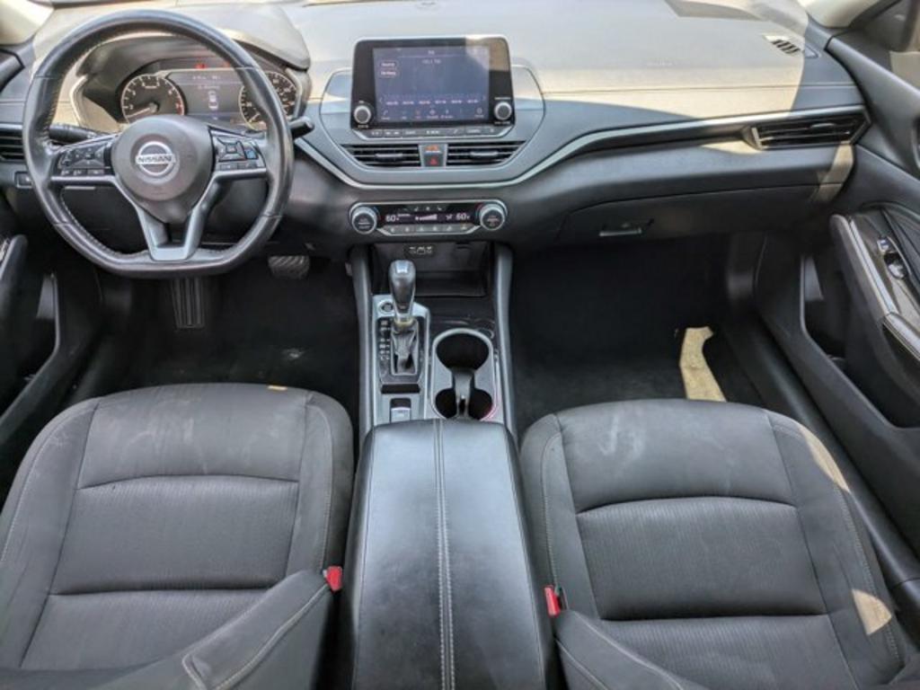 2020 Nissan Altima - $17,900