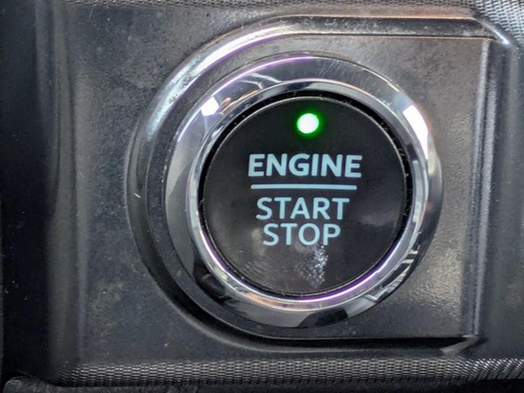 2021 Ford F-150 - $33,900