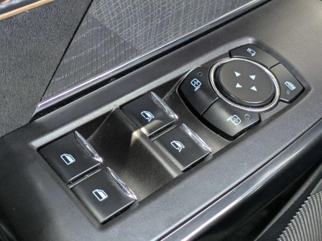 2021 Ford F-150 - $33,900