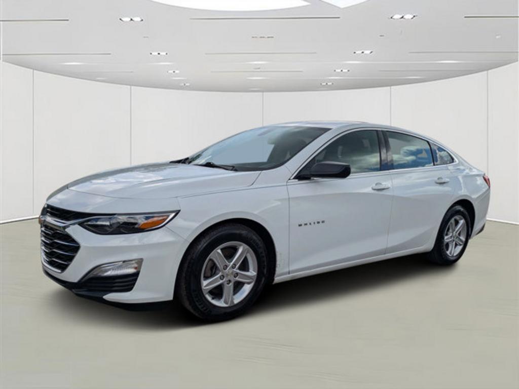 2021 Chevrolet Malibu - $18,900