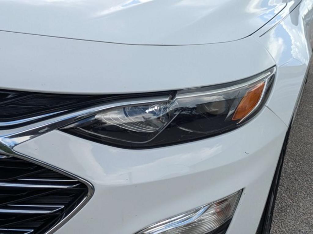 2021 Chevrolet Malibu - $18,900
