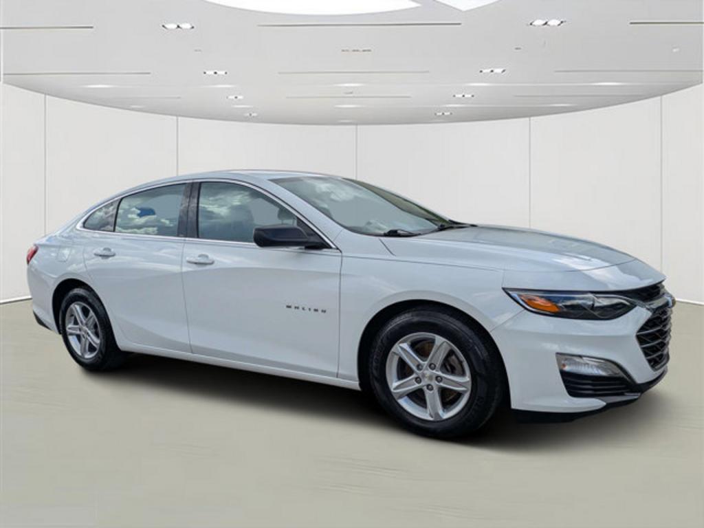 2021 Chevrolet Malibu - $18,900