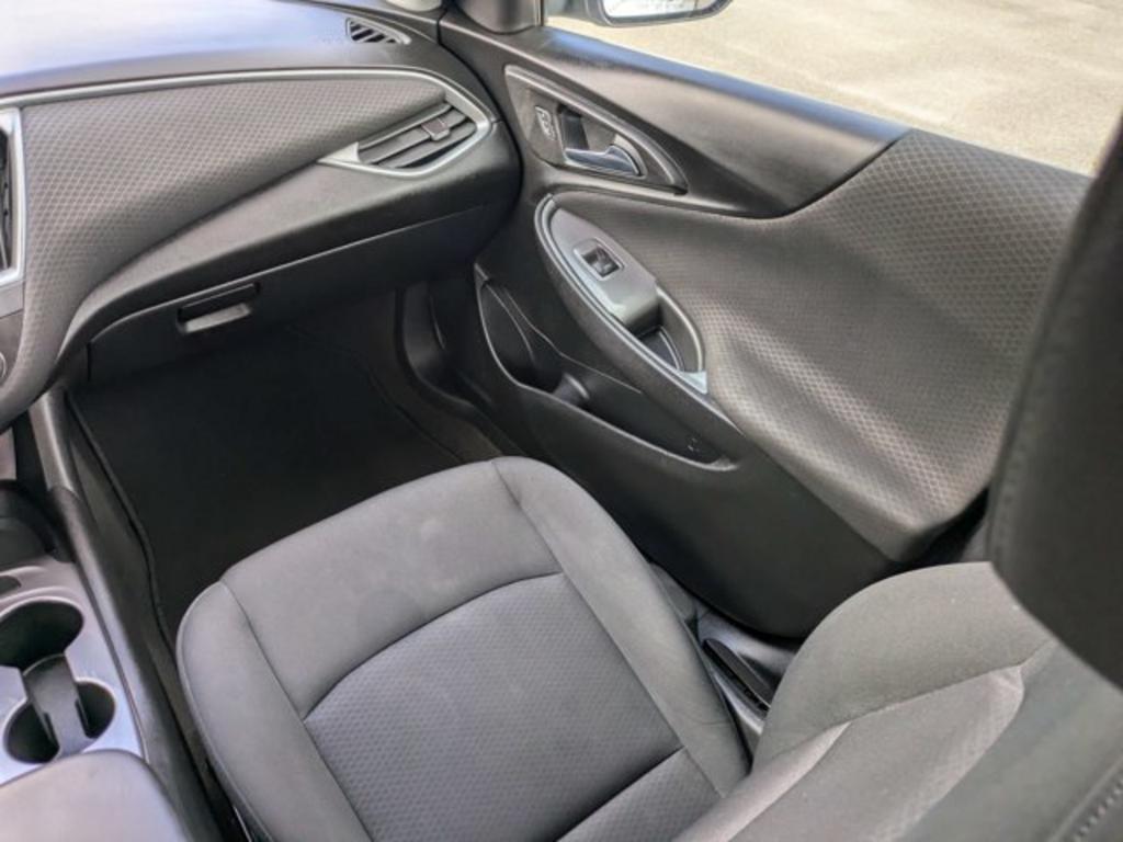 2021 Chevrolet Malibu - $18,900