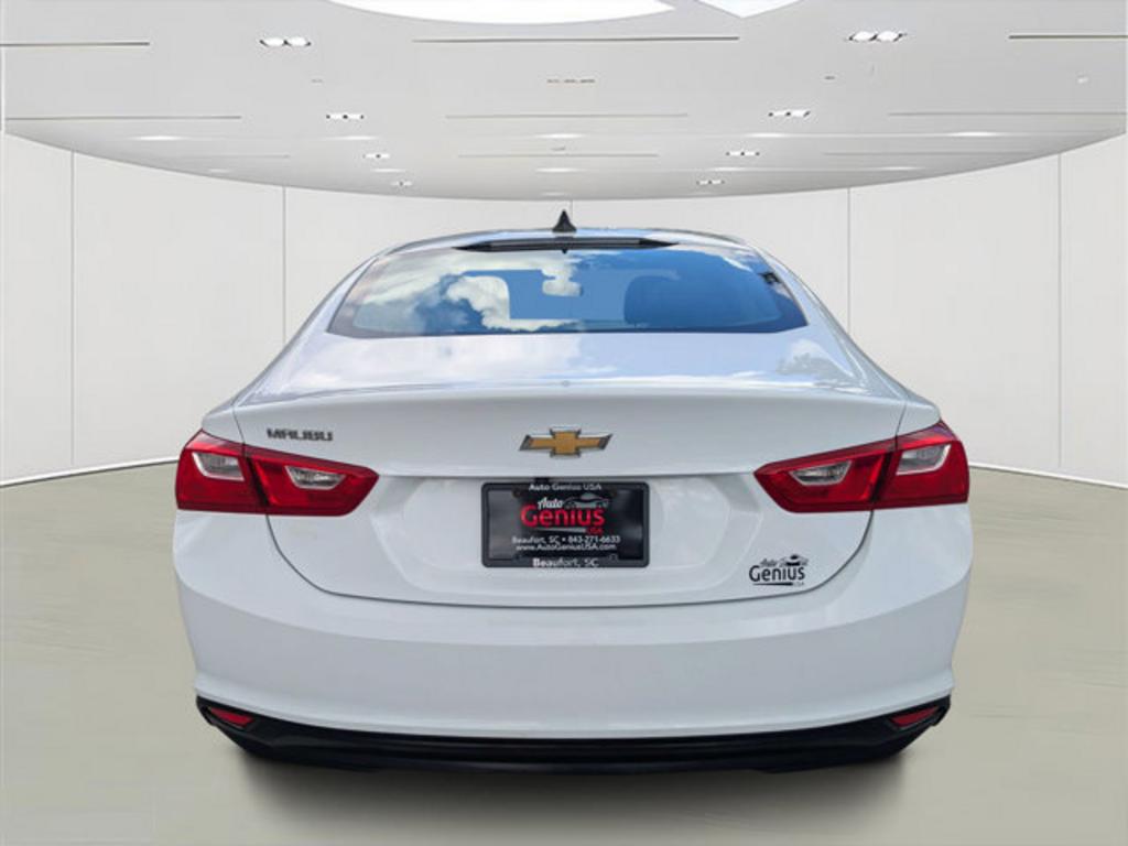 2021 Chevrolet Malibu - $18,900
