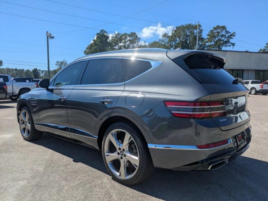 2022 Genesis GV80 - $37,900