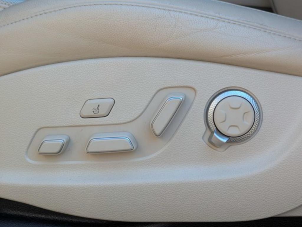 2022 Genesis GV80 - $37,900