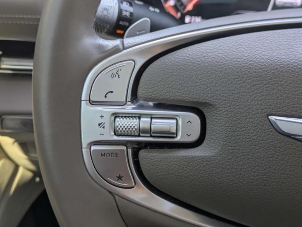 2022 Genesis GV80 - $37,900