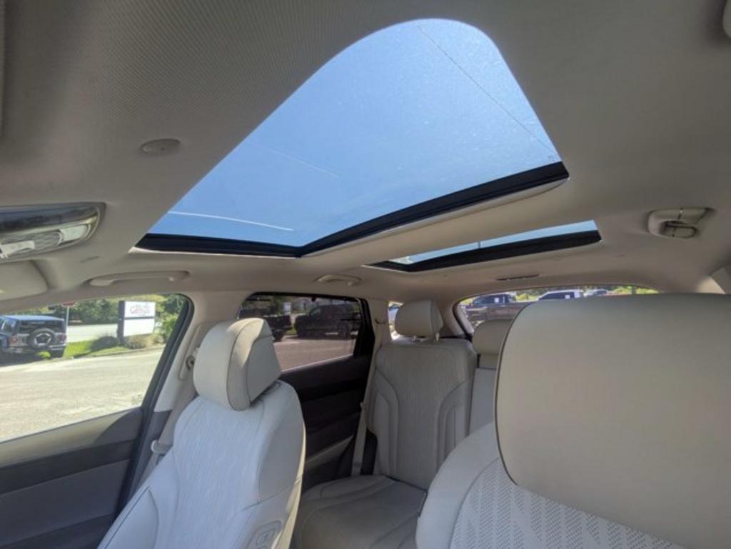 2022 Genesis GV80 - $37,900