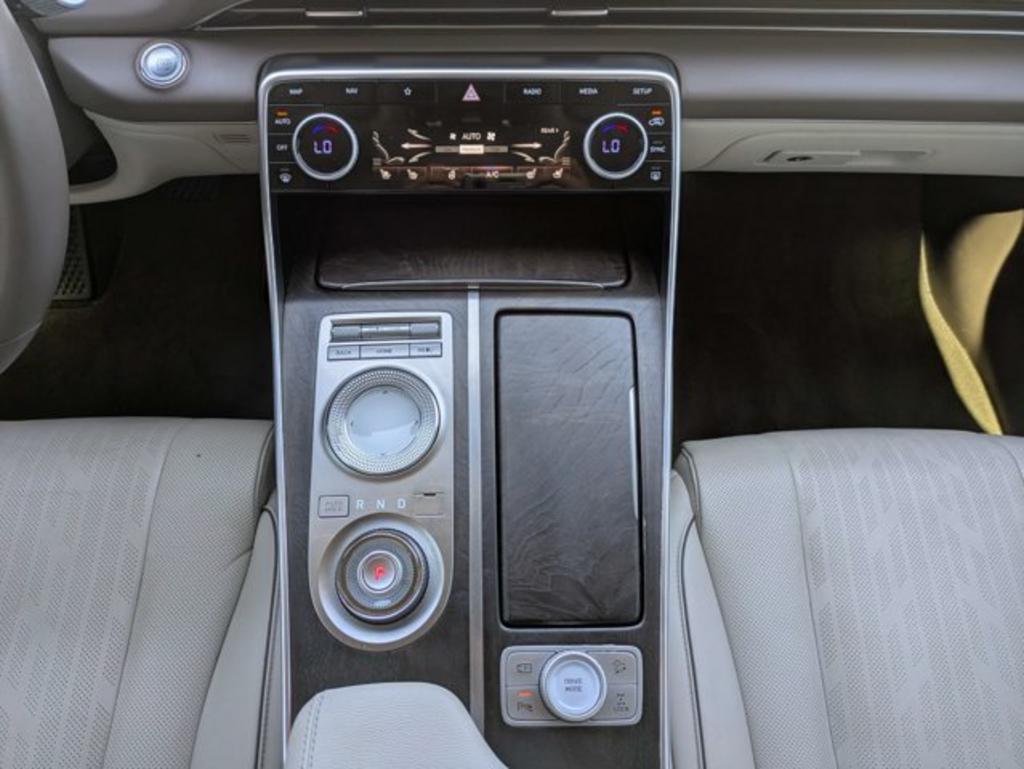 2022 Genesis GV80 - $37,900