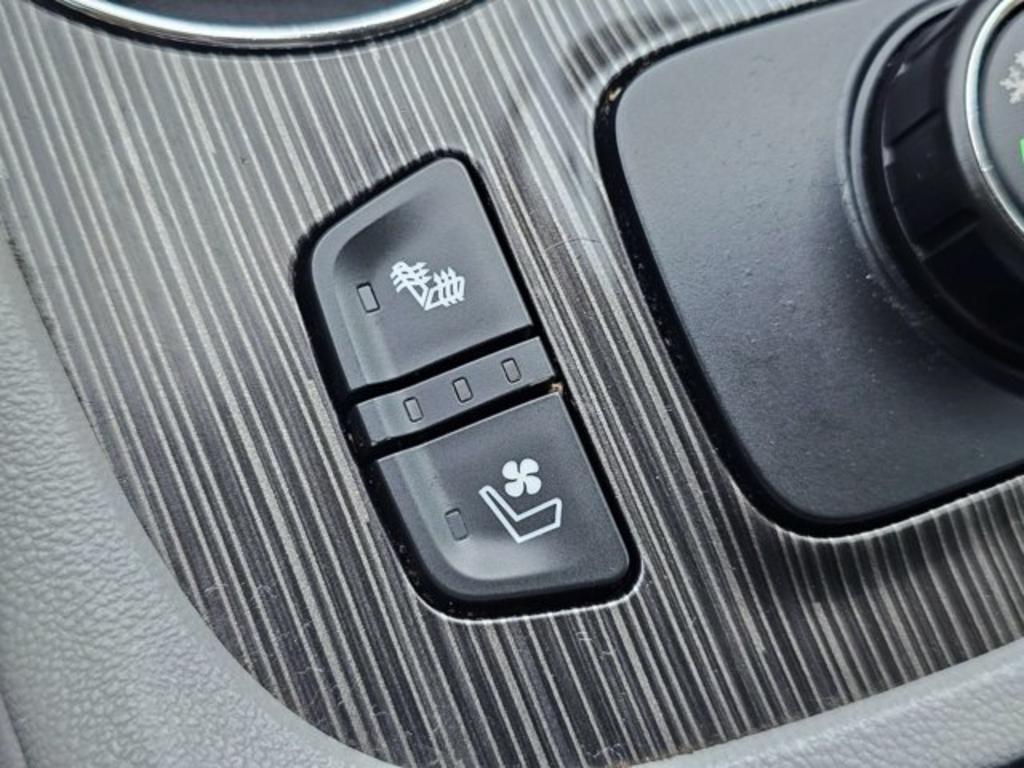 2020 GMC Acadia - $21,900