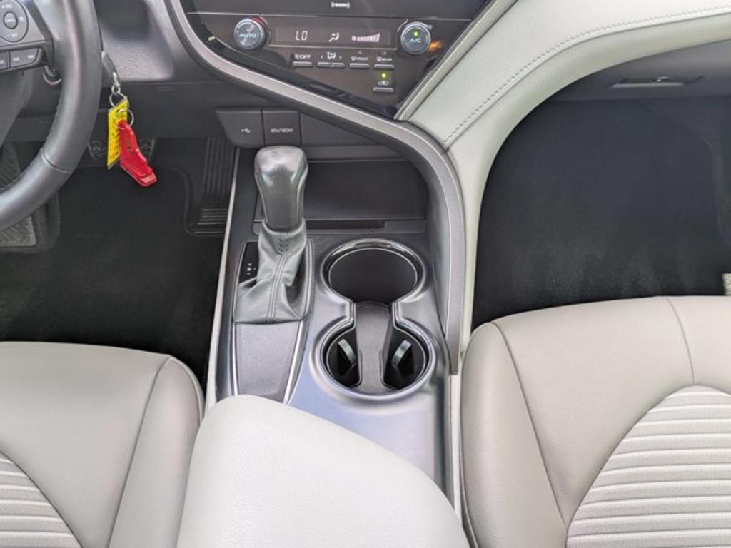 2020 Toyota Camry - $22,900