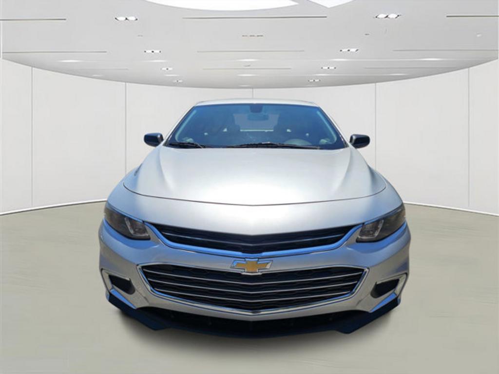 2018 Chevrolet Malibu - $14,900