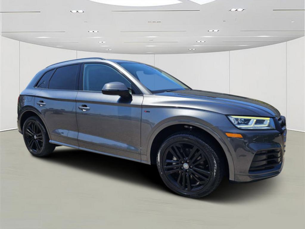  2020 Audi Q5 Hybrid Plug-in e quattro Premium Plus 55 TFSI AWD   