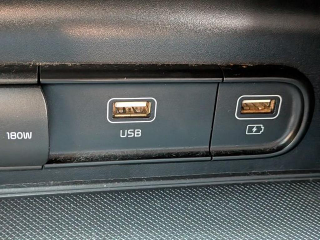 2023 Kia K5 - $26,900